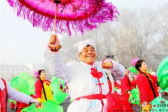 新疆昌吉市各族群众共庆元宵佳节 喜迎全国两