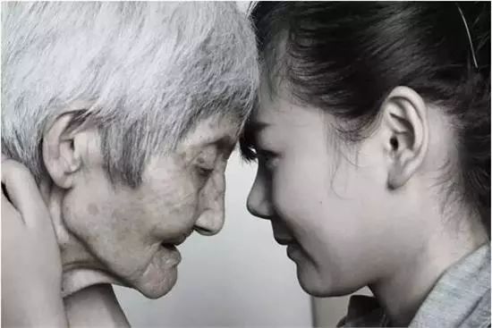 【夜读】父母老了,以后夜里不能手机静音…|兴