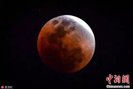 你参加超级月全食朋友圈摄影大赛了吗?最后