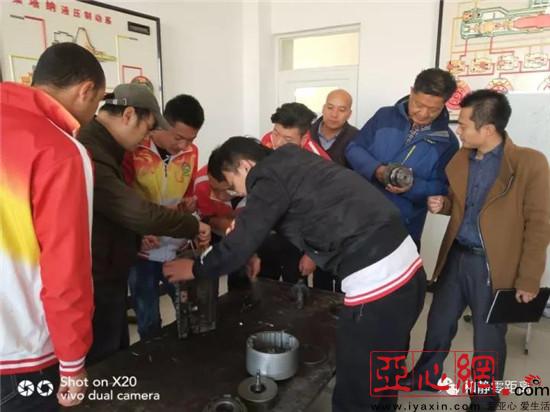 新疆和静中等职业学校教师赴巴音技术学院学习