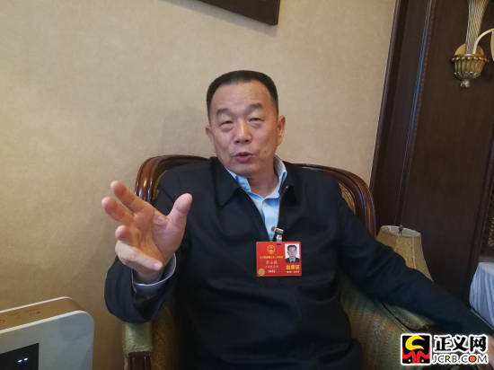 李士强代表:精准脱贫离不开精准法律服务