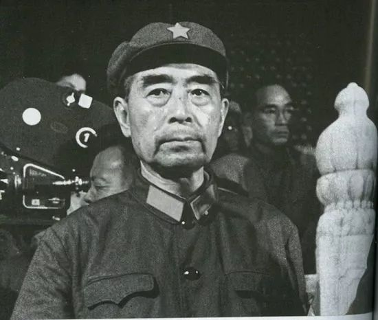 【中国陆军之声·夜读】若水恩来,海棠依旧|周