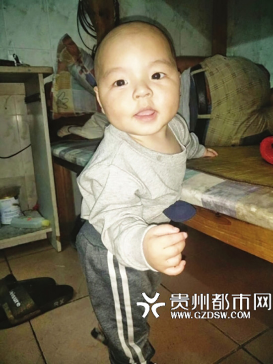 贵州“外星人”宝宝会走路了:贵阳全城爱心妈妈曾送母乳救他