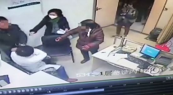视频发布者配了一段文字: