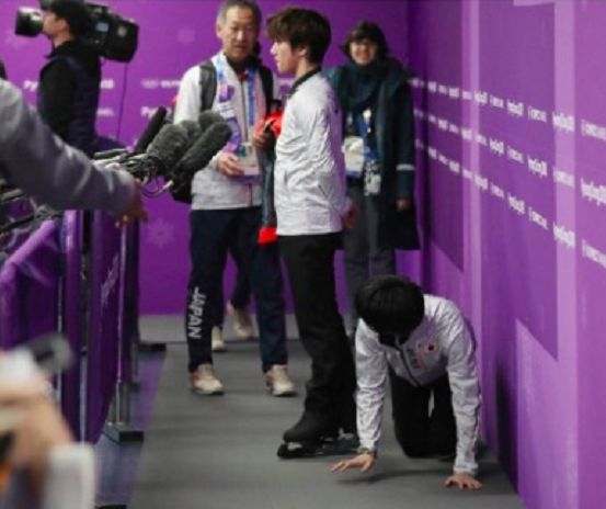 位让平昌冬奥下起维尼熊雨的日本花滑冠军为