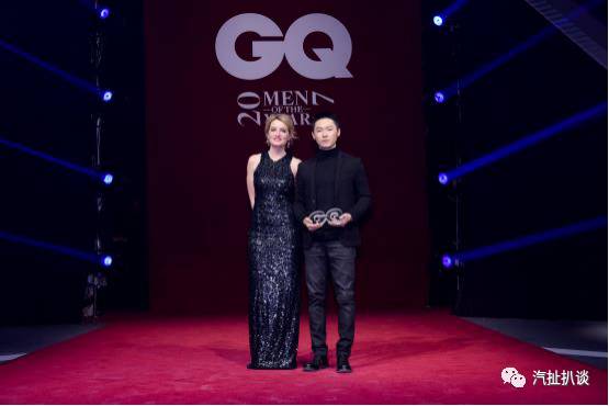 舒淇刚宣布暂别舞台，就出现在了奥迪和《GQ》的颁奖典礼上