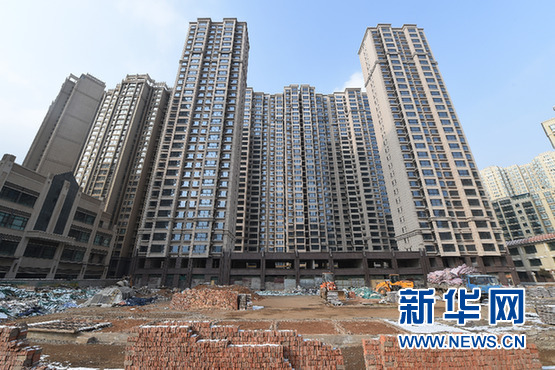 兰州调整楼市政策:核心城区的住房实施3年限售。兰州市城关区南河路拍摄的一处在建住宅。(新华社记者 范培珅 摄)