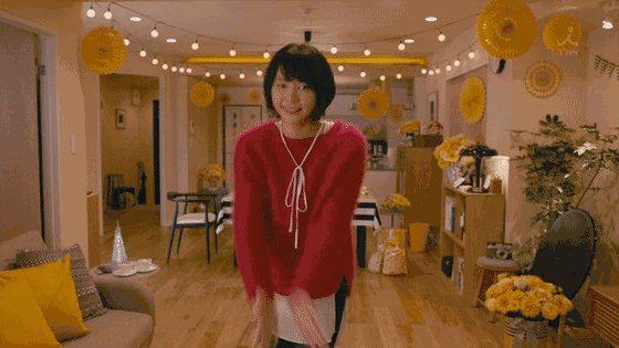 而剧中的女主,我们的老婆大人新垣结衣更是凭借着此剧获得了