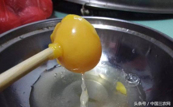 教你几招快速辨别市场上的真假鸡蛋？