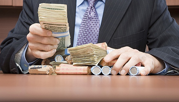 境内卡海外消费政策调整:刷卡没问题 取现得注