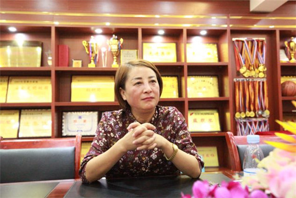 爱浇筑残缺花做残疾孩子的全职母亲|万州区|