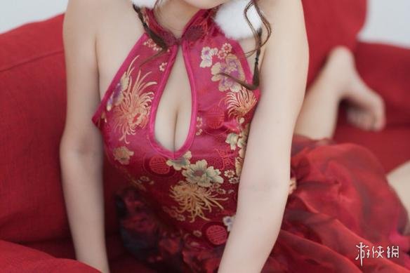 点击图片查看详情 性感白丝吊带内衣_长腿白丝内衣性感美女雪莉srily私房写真 2(2)