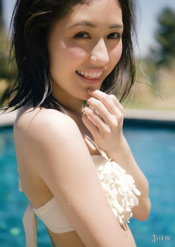 AKB渡边麻友性感写真 可爱萝莉秒变性感比基