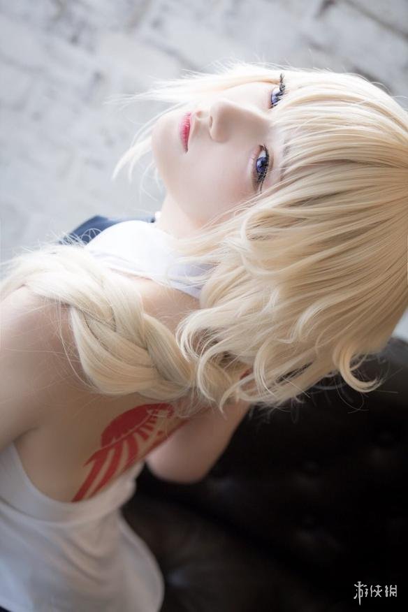 尊みを感じて桜井☆コスプレイヤー☆彡雑誌切B5ラミネート3P