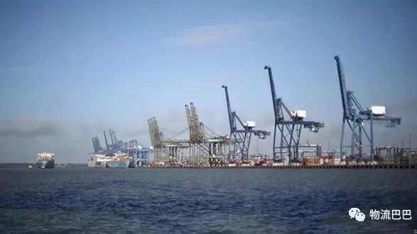 英国费利克斯托港一年内处理通过铁路运输100万teu货物,位于英国首位