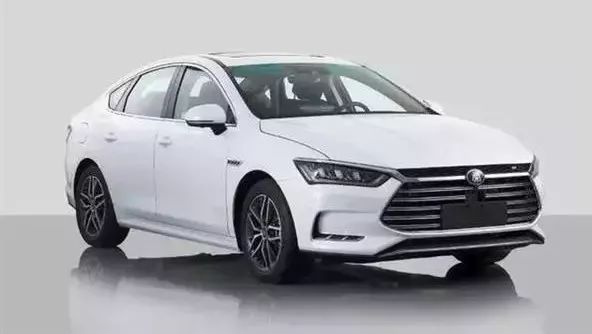 5.9秒破百，百公里油耗仅需1升？全新一代比亚迪秦来了