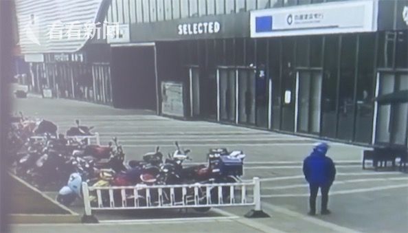 视频|别人家的盒饭比较香?饿了么小哥顺走美