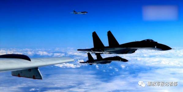 中国空军发布震撼视频,战鹰绕岛巡航细节曝光