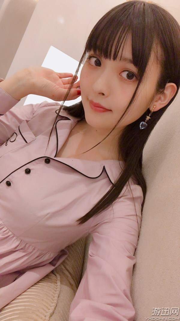 知名人气声优上坂堇晒新照 甜美可爱风更显亲切自然