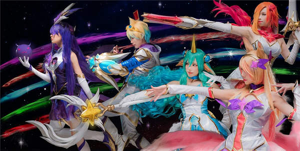 韩国美女cos《lol》魔法少女 长腿细腰,大胸肌神还原