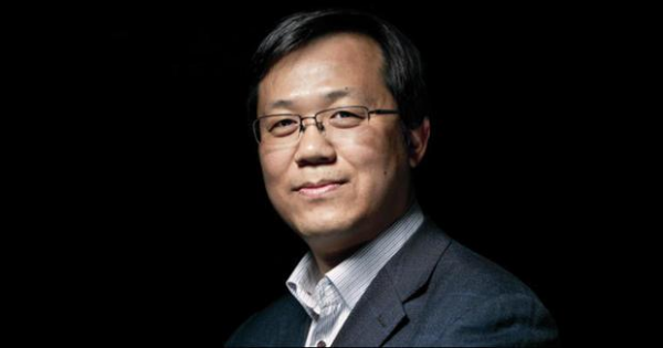 人民网评整治炒作明星绯闻:永久关闭违规账号