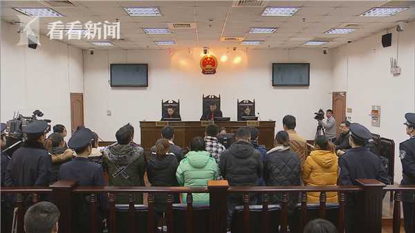 销售假冒进口知名水果商标近110万件 13人被