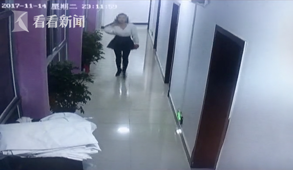 视频|男子微信招嫖遭对方洗劫一空 卖淫女年