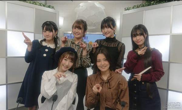 上瘾了?日本美女动画师再次COS萝莉看直播引热议