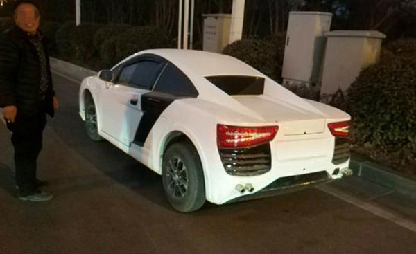 郑州三无电动车变五环奥迪上路,司机称系自己