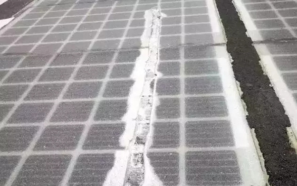 谁干的?全球首条光伏高速公路开通仅几日就早