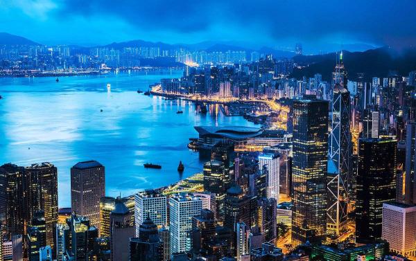 探访香港自由港:只设三种直接税,报关单14天内