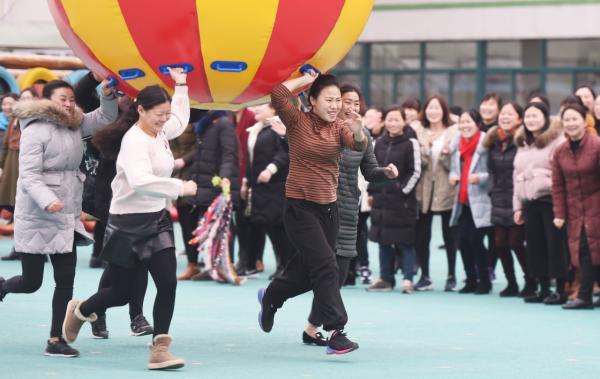 2019年世界总人口_国务院办公厅关于调整2019年中国北京世界园艺博览会组织机
