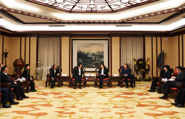 四川大学与自贡市政府签订战略合作框架协议