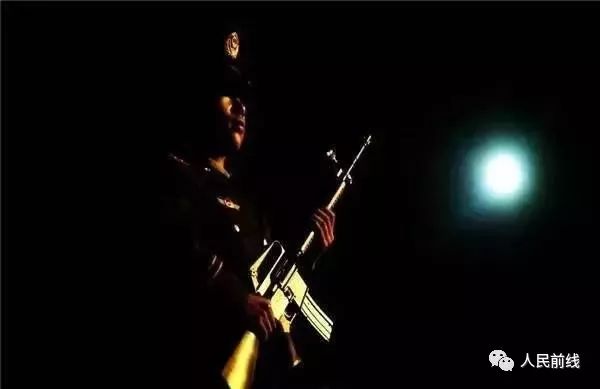 心酸!8岁军娃的试卷词语造句,看哭了好多人!