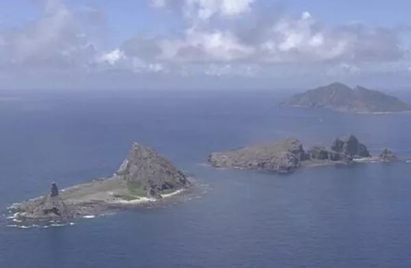 一句话新闻:今天,中国海警船编队在中国钓鱼岛