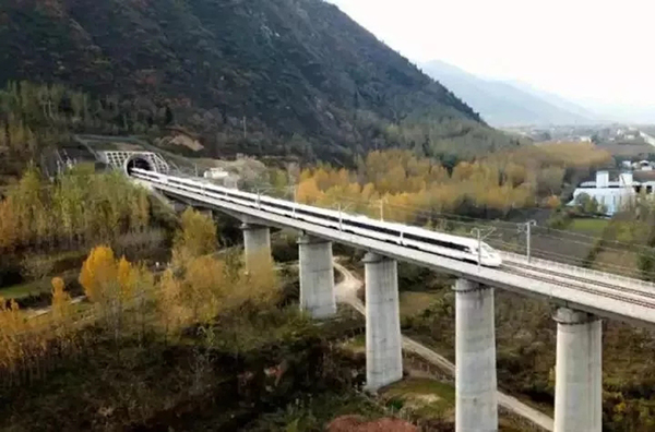 铁路上海局将实施新列车运行图:上海到成都、