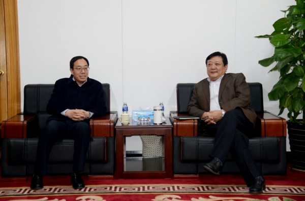 [山东]省交通运输厅厅长江成会见省第八批援藏