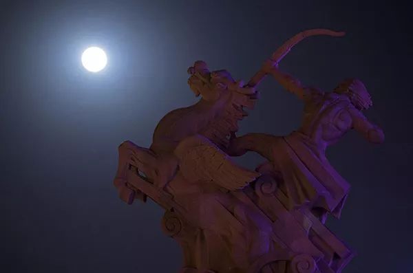 蓝色血月 P6Wq-fyrcsrw2754875.jpg