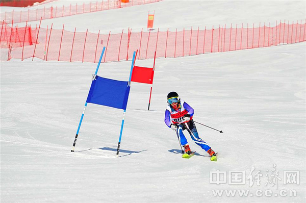 第四届全国大学生滑雪挑战赛暨第29届世界大学生运动会选拔赛开赛