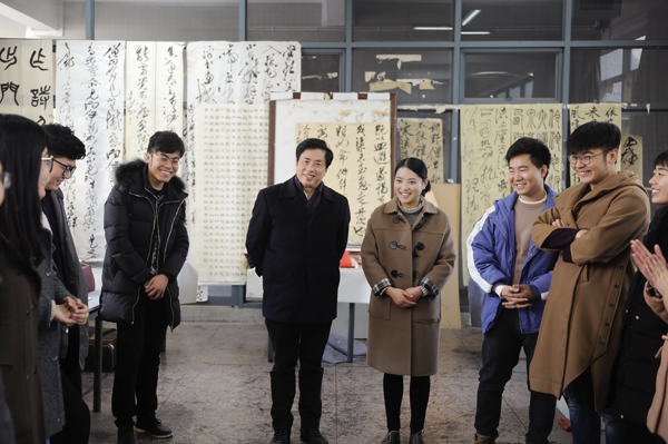 川大名誉班主任计划持续推进 校长谢和平走进