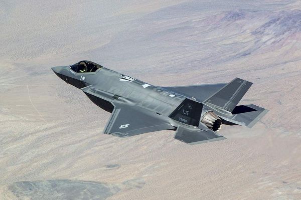 图为美军F-35战斗机
