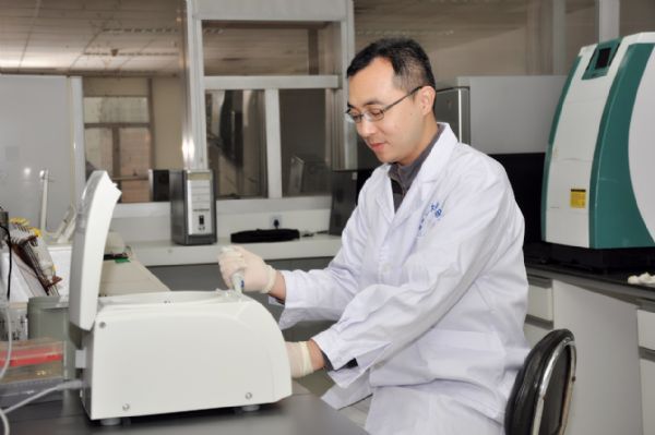 基础研究发展973计划,开展《强直性脊柱炎新