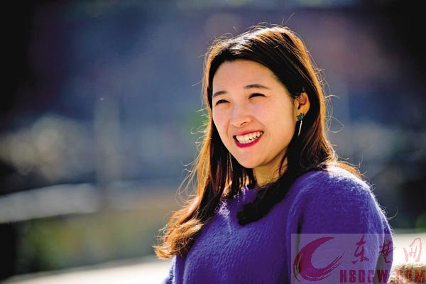 "阳光女村官"乐育红