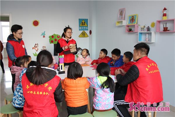 潍坊奎文区工福街社区开展我是小小设计师建