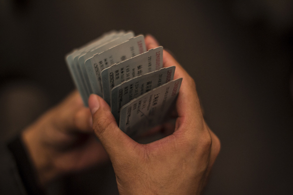 2018春运①|买票变:从车站 肉搏 到网络 秒光 |春