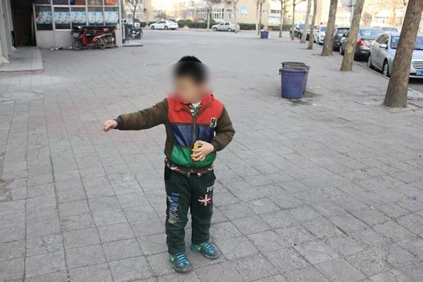 过年燃放烟花爆竹 为防止意外发生请按规定来