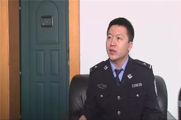 几十人进进出出 车库内暗藏毒窝 榆树市公安局禁毒大队接到群众举报