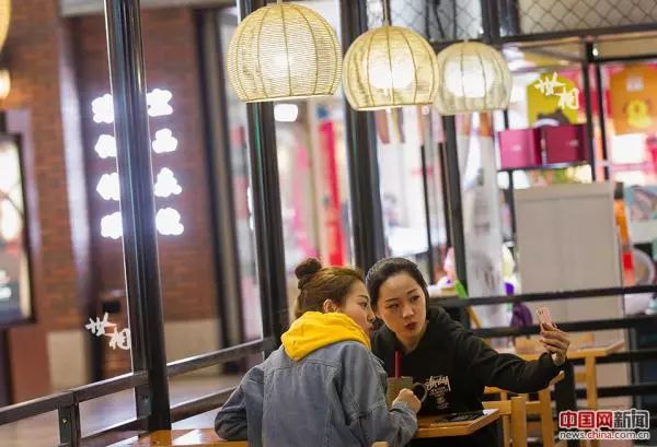 世相 | 溥仪曾住过的伪满洲国皇宫,现在活跃着这