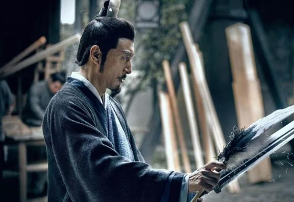 英文版《出师表》诸葛亮完美口音让网友跪了: