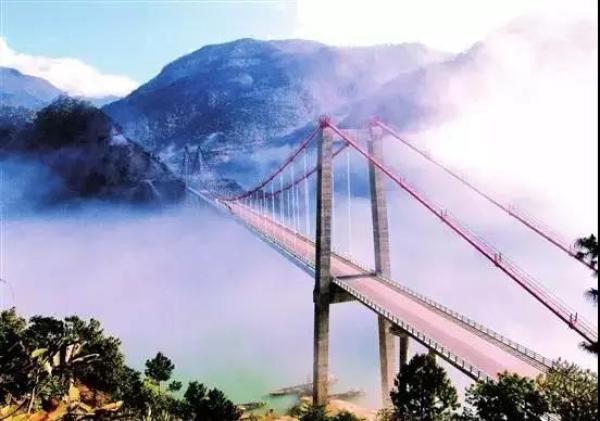 中国桥让BBC惊叹:北盘江大桥全球最高,同级别
